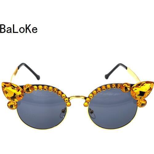 Fashion New Designer Rhinestone Decoration Cat Eye Sunglasses Baroque Retro Women Fashion Cat Eye Crystal Sun Glasses