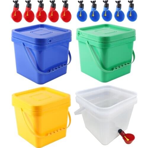 Chicken Drinking Bucket With Chicken Drinking Cup Portable Thickened Bucket With Lid 5L Square Pet Food Storage Plastic Bucket