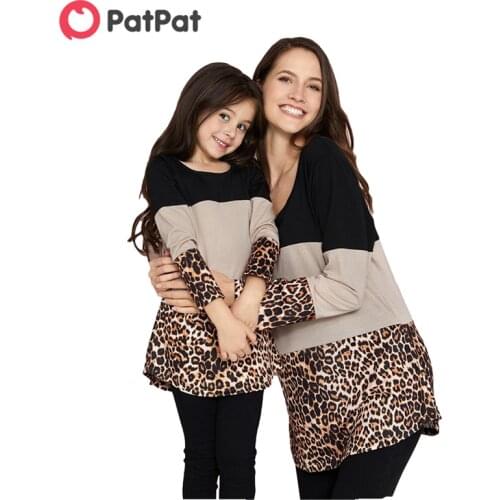 PatPat 2021 Hot Sale Spring and Autumn Stylish Leopard Color Matching Long Sleeve Shirts for Mom and Me Family Look Tops