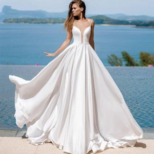 Simple Deep V-Neck Wedding Dress Sleeveless White Bridal Gowns Elegant Backless Pleat Satin Elegant Sweep Train Vestido De Novia