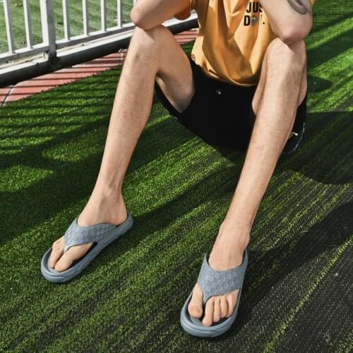 Men Flip Flops High Quality Beach Sandals Massage Anti-Slip Hot Sell Footwear Comfortable Zapatos Hombre Casual Shoes Wholesale