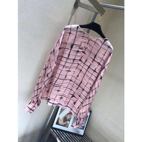 125379 Runway fashion design print silk long sleeve blouse with button