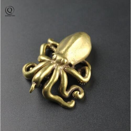 Solid Copper Octopus Figurines Pendants for Keychain Decorations Vintage Brass Sea Animal Heavy Key Chain Ring Hanging Keyring