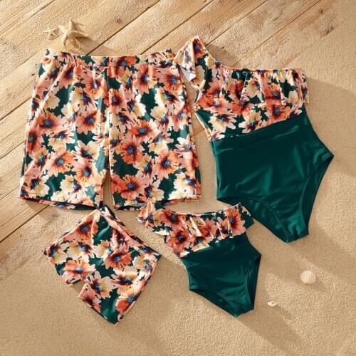 PatPat 2021 New Summer One-shoulder Floral Print Matching Swimsuits for One-Piece Family Look Swimwear Sets