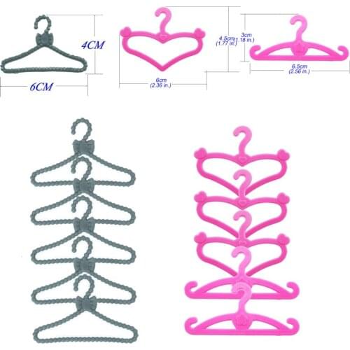 10 Pcs/lot=5x Pink Hangers + 5x Gray Hangers Dress Clothes Plastic Furniture Tools Accessories for Barbie Doll 12'' Doll Toy
