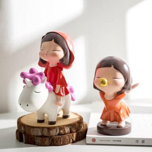Home Decoration Accessories Modern Lovely People Miniature Figurines Souvenirs Christmas Gift Resin Home Desk Decor Fairy Garden