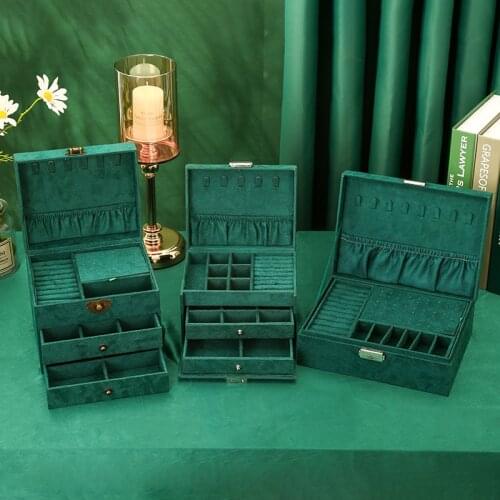 WE 3styles Green Velvet Flannel Jewelry Storage Box with Retro Lock Organizer Earring Necklace Display Organizer for Women Gifts