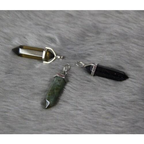 5pcs/lot Quartz Necklaces Pendant, Gems Stone Green Charms Quartz Crystal Hexagon Healing Chakra Point Pendants for Jewelry