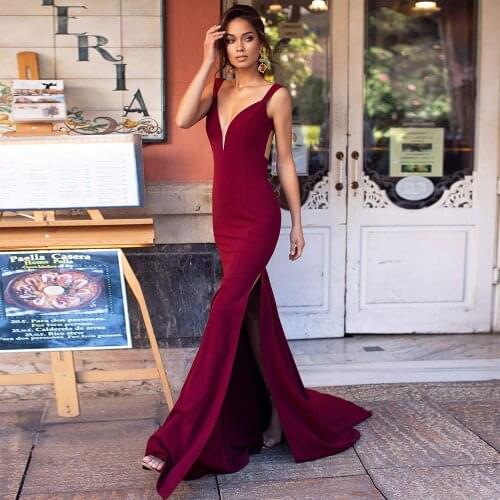 Elegant Floor Length Mermaid Evening Dress 2021 Burgundy Sexy V-Neck Sleeveless Sweep Train Backless Special Occasion Gowns