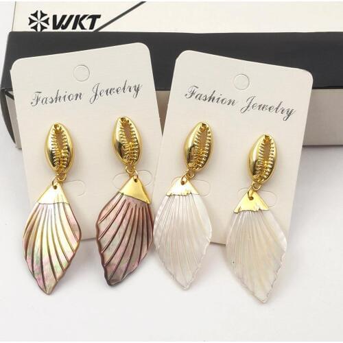 WT-E573 Natural Shell Earrings Leaf Shape With Gold Electroplated Cowrie Shell Stud Earring Fashion Woman Sea Shell Jewelry