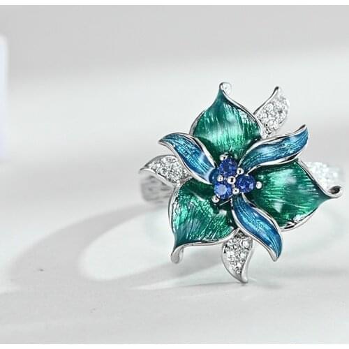 Luxury Trendy Green Enamel Petal Flower Silver Wedding Engagement Rings for Women Creative Exaggerated Banquet Rings Jewelry