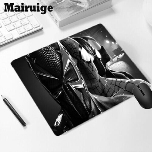 Mairuige Black And White Portrait Pattern Waterproof Non-slip Small Mouse Pad Office Home Gaming Accessories PC Laptop Desk Mat