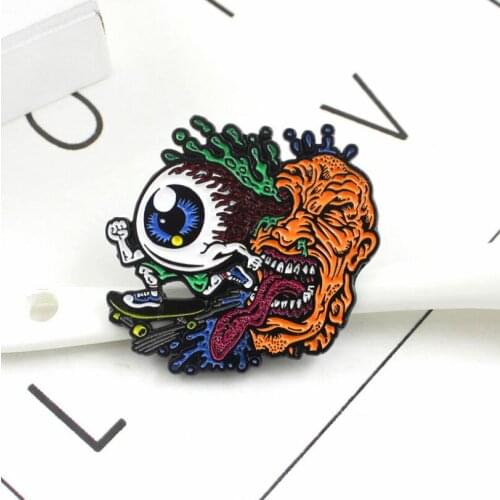 Creative new scary eyeball monster corpse brooch venom eyeball explosion long tongue enamel badge denim backpack jewelry