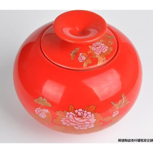 Hi on the eyebrows blue and white porcelain red tea cans ceramic tea cans hand-painted tea cans sealed cans