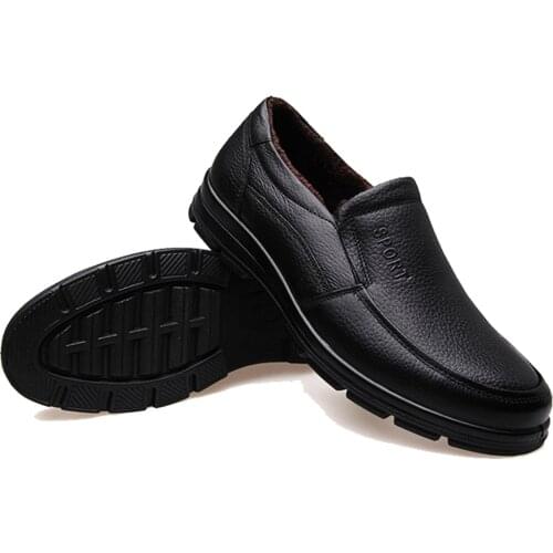 Men Loafers Slip On Fashion Driving Loafer Moccasins Plush Men Shoes 2021 New Cow Leather Casual Shoes Winter