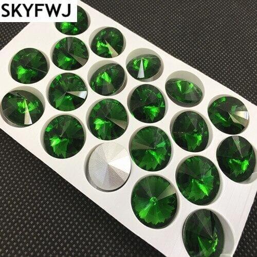 Grass green Color 6,8,10,12,14,16,18mm RIVOLI CRYSTAL POINTED BACK Rhinestones Round Glass Stone for Dress Making