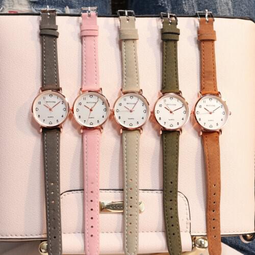 Women Fashion Quartz Round Wrist Watches Simple Vintage Small Dial Watch Sweet Leather Strap Outdoor Sports Wrist Clock Gift