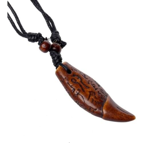 Vintage Retro Ethnic Carved Pendant Necklace Spike Wolf Tooth Charm for Men Women Long Rope Statement Chain Fashion Punk Jewelry