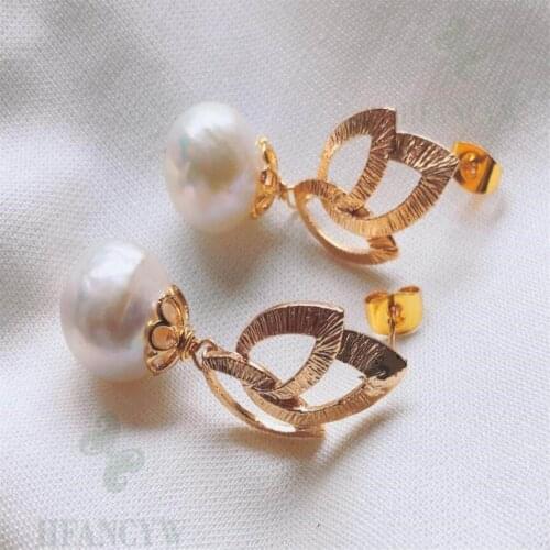 White Baroque Pearl Earring 18k Leaves Ear Stud Dangle Natural Fashion AAA Irregular