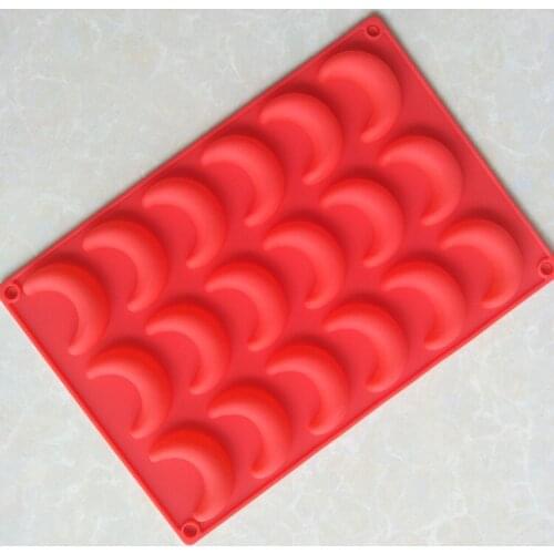 Silicone Cake Mold 18 Moon Tooth Jelly Mold Baking Tool