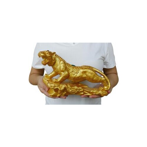 Tiger Zodiac Shangshan tiger handicraft ornaments Recruit money Towns and houses evil spirits Gold-plated tiger imitates pure co