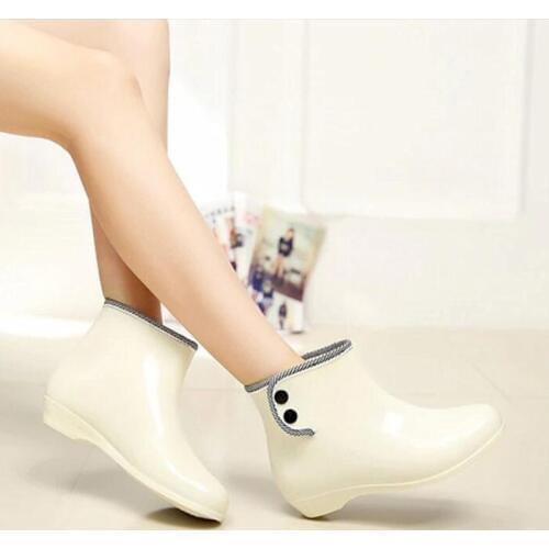 1Pair Rain Boots Fashion Short Rain Boots Garden buckled Slippery Cover Shoes For Woman