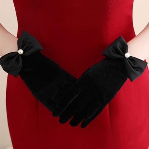 Korean Female Gold Velvet Pearl Bow Dinner Dress Mitten Winter Thin Cycling Sleeve Women Full Finger Driving Warm Glove M48