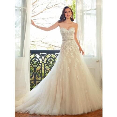 2016 Fashionable Sweetheart Lace Appliques Pearls Sash Long Court Train Wedding Dresses Brides Dress For Weddings Vestido