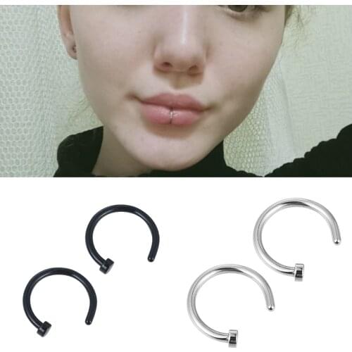 2pcs Women Lips Rings Medical Titanium Steel Fake Nose Ring Septum Piercing Clip on Mouth Ring Fake Piercing Body Clip Hoop