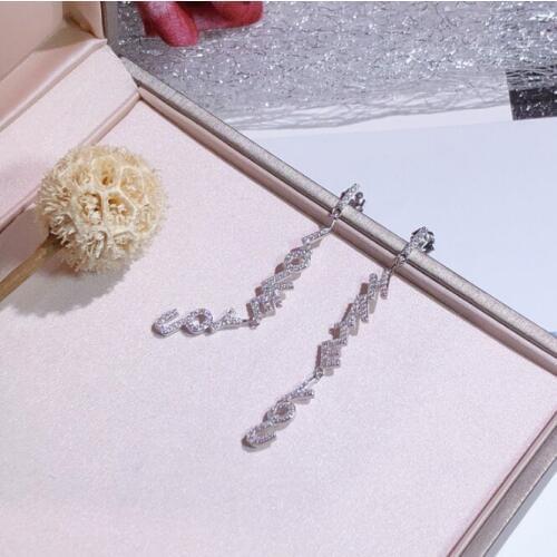 柚琳 Women's Gold Earrings