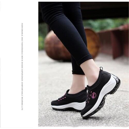 ARRUNADA Women's Slip-ons