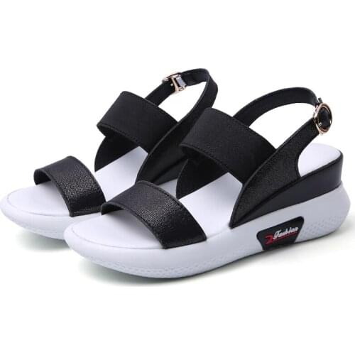 2021 New Fashion Split Leather Women Sandals Flat Platform Women Summer Shoes Sneakers Open Toe Breathable Ladies Beach Sandals