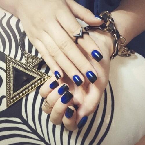 Dark Blue Gradient Fashion Short Paragraph Really Significant Hand White Blue Fake Nails DIY Decoration Accessories
