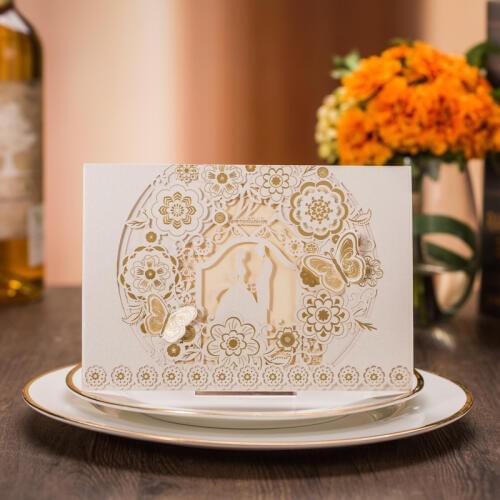 50 pieces/lot) Customize Print Bride&Groom Wedding Invitation Card Pop Up Butterfly Lace Flowers White Banquet Invitation CX024
