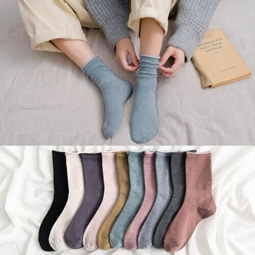 2020 New Socks Japanese High School Girls Cotton Loose Plain Soft Piles Socks Casual Colorful Women Harajuku Design Retro White