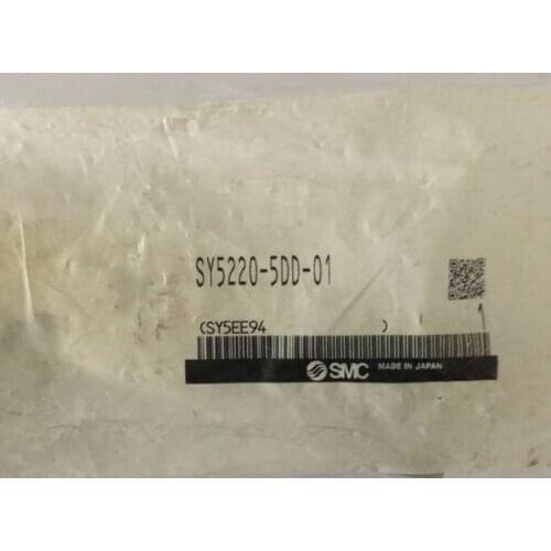 SY5220-5DD-01 SY5220 5DD 01 NEW in box SMC solenoid valves free shipping #exp
