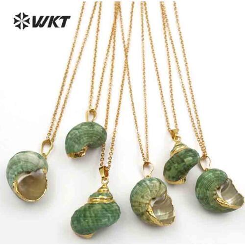 WT-JN052 WKT Natural trumpet shell necklace full green color with gold trim cowrie shell pendant 18"inch gold color chain