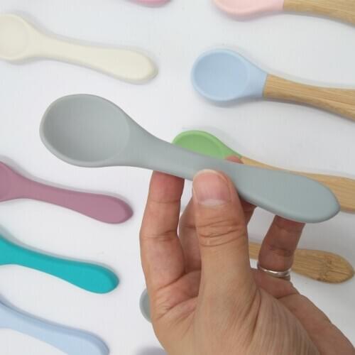 BPA Free Silicone Baby Spoon Solid Color Soft Learn To Eat Self-Feeding Spoon Baby Tableware For Kids