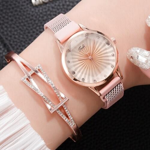 Romantic Starry Sky Dial Womens Quartz Wristwatch Cusual Ladies Watch Fashion Mesh Watch Gift Clock Droshipping Reloj Mujer@50