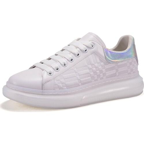 CN(Origin) Walking Shoes MEN High quality board shoes with perforated and breathable cowhide and reflective cowhide