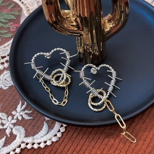 Origin Summer Chic Metal Hollow Love Heart Tassel Earrings for Women Asymmetry Long Chains Heart Hanging Dangle Earrings Jewelry