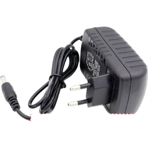 AC100-240V DC5V 2A Electric Guitar Stompbox Power Supply Adapter charger 5V Volt For Guitar Parts Effect Pedal Board
