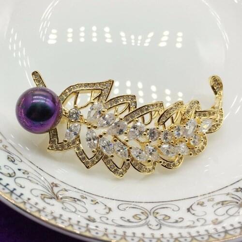 Fish scale shape leaf zircon brooch women golden zircon brooch and brooch pearl wedding bridal wedding decoration lady