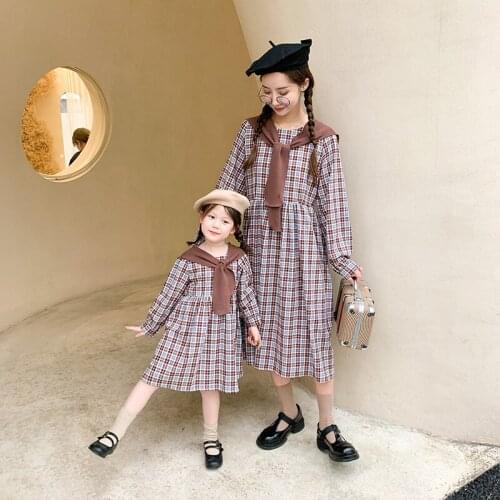 Autumn mother and girls fashion plaid retro style dresses 2021 family matching dress casual clothes