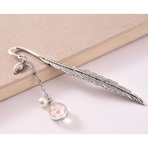 Metal Bookmark Cute Cartoon Beautiful Cool Book Page Mark Student Stationery School Supplies Bookmarks Gift Book Marker