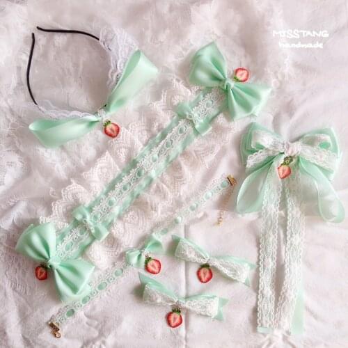 Loli lolita girls hair light green with little strawberry hairpin lace collar ipads chain kc