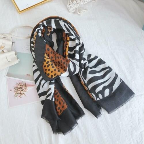 Women Autumn Spain Luxury Viscose Shawl Sexy Leopard Patchwork Fringe Scarf Wrap Pashminas Snood Bufandas Muslim Hijab 180*90cm
