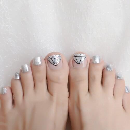 Diamond Pattern Artificial Toe Nail Silver Short Nude Glitter For Feet Lady Sparkling Fake Nail Adhesive Nail Tips Manicure