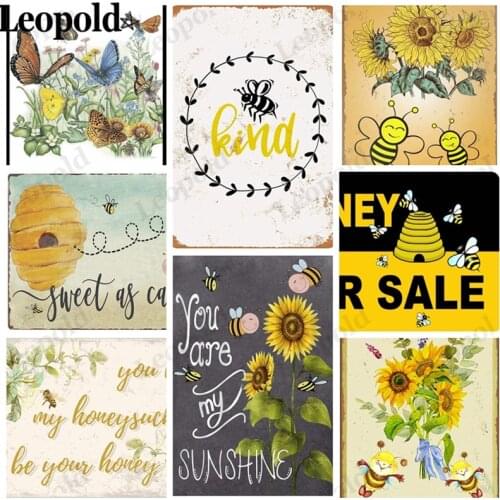 Tin Plate Metal Decoration Bee Butterfly Poster Vintage Honey Letter Plaque Home Bar Club Gardening Decoration Gift Accessories
