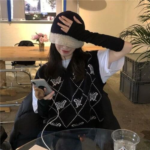 Sweater Vest Women 2021 Korean Style Vintage Butterfly Argyle V Neck Sleeveless Pullover Knitted Tank Tops Waistcoat Black T663